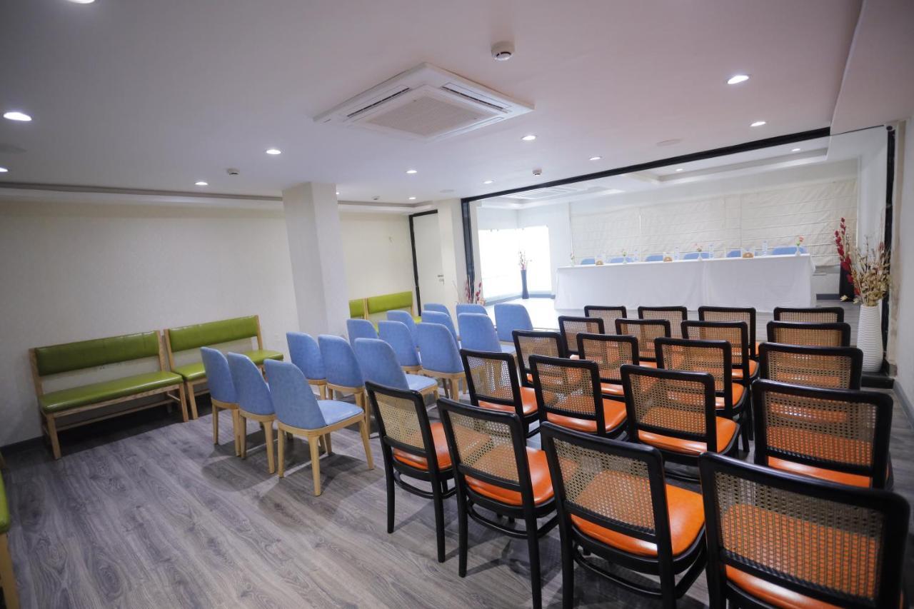 The Avenue Hotel Ballygunge Kalkata Exteriér fotografie